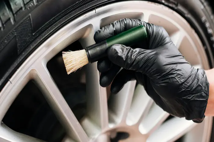 Tyre and alloy wheel polishing close-up